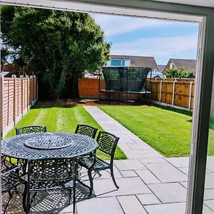  Holiday home Lovely 3-bed House In Lytham Saint Annes